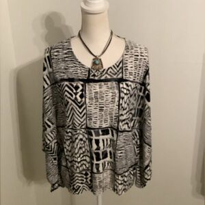 Chico's Black and White Patterned Top